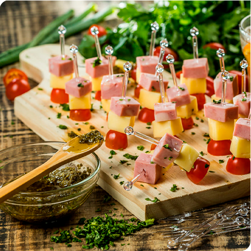 aperitivo de mortadela marba com queijo e tomate